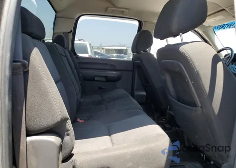 2010 GMC Sierra K1500 Sle z USA, uszkodzony, nr VIN 3GTRKVE34AG147341